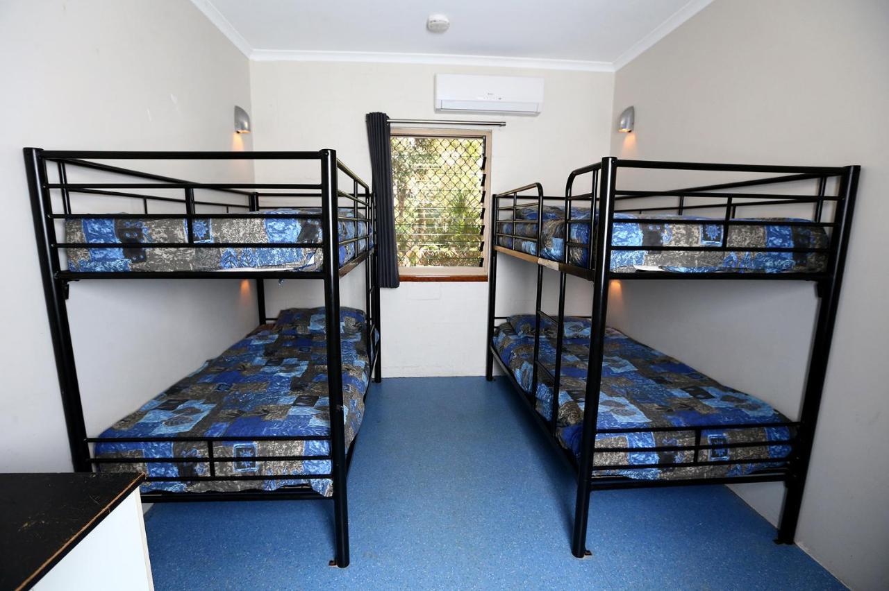 Gold Coast Performance Centre Hostel Bagian luar foto