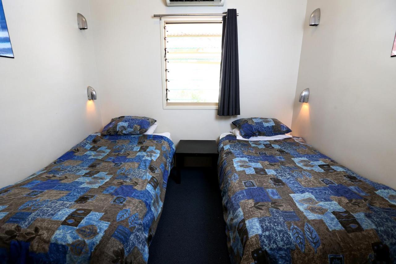 Gold Coast Performance Centre Hostel Bagian luar foto